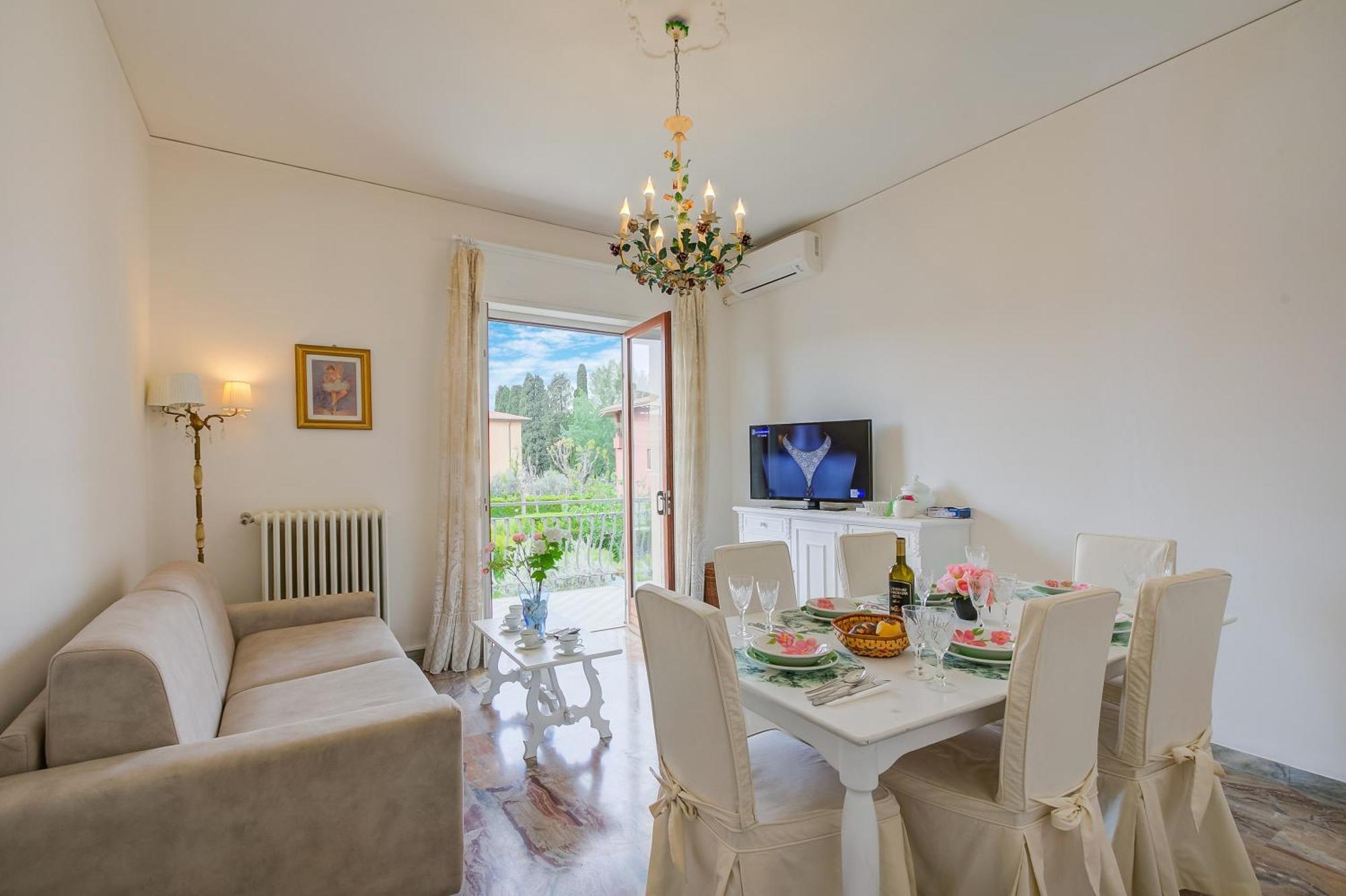 Casa Milly - Happy Rentals ديسينسانو ديل غاردا المظهر الخارجي الصورة