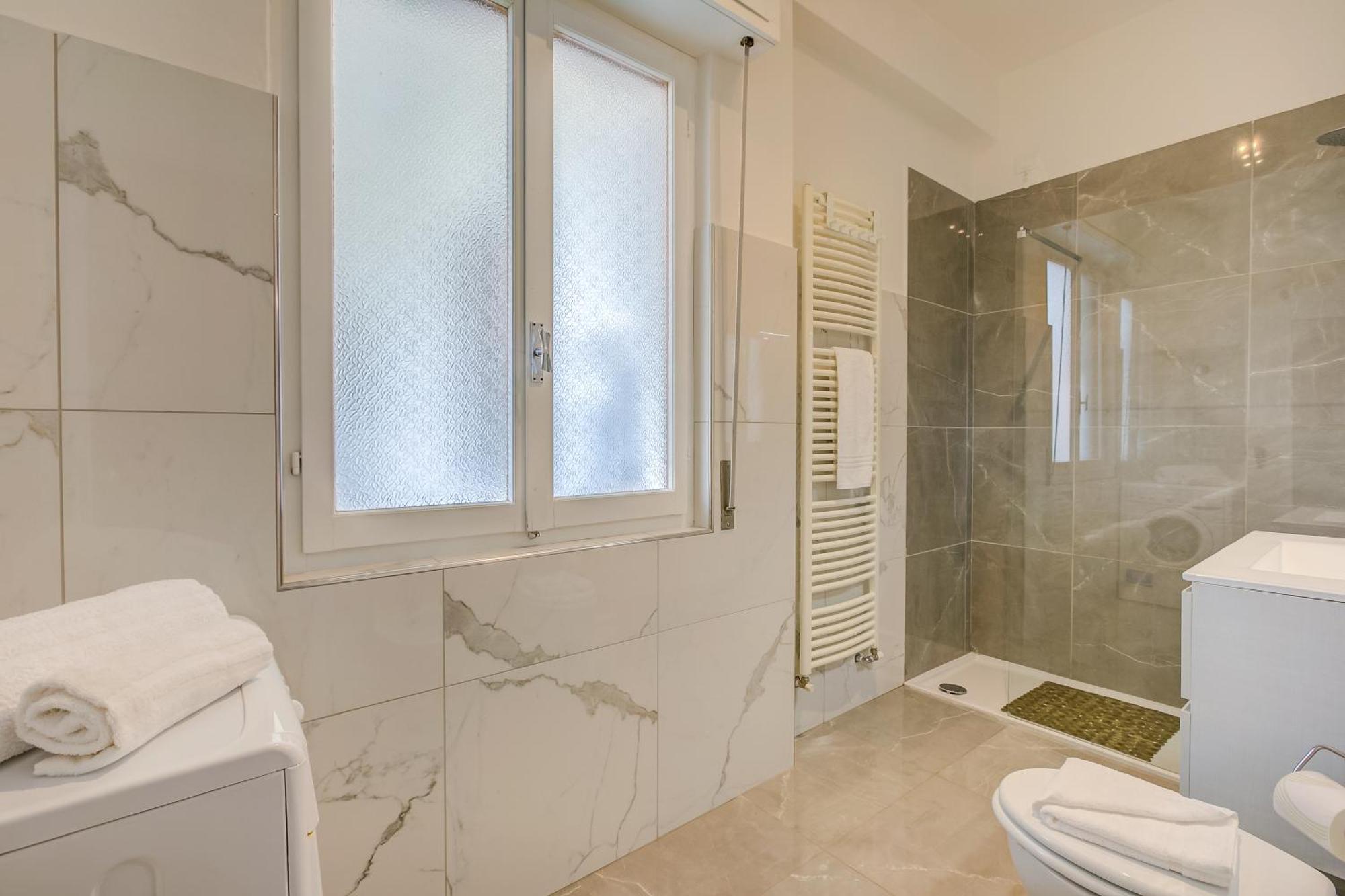 Casa Milly - Happy Rentals ديسينسانو ديل غاردا المظهر الخارجي الصورة